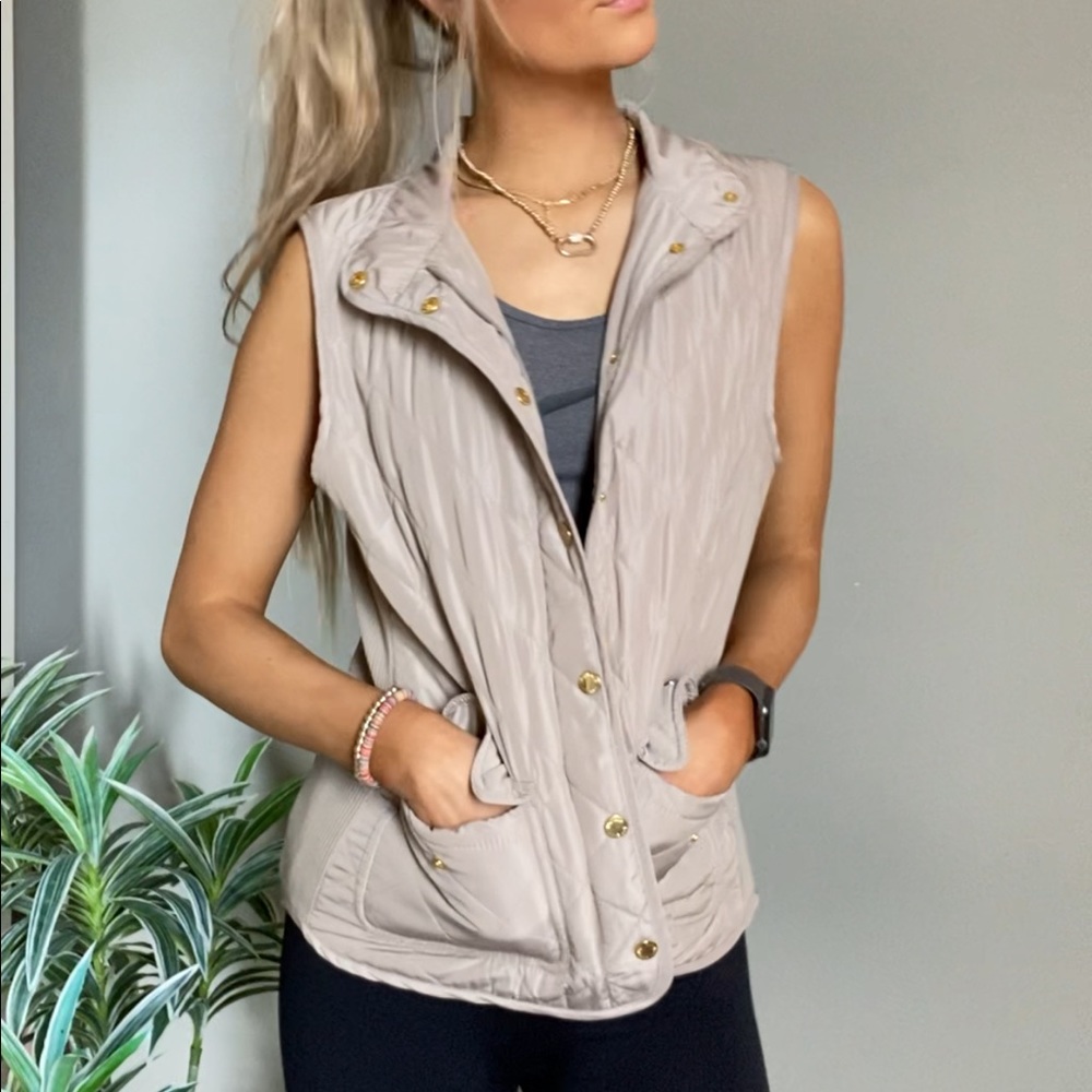 Quilted vest!!